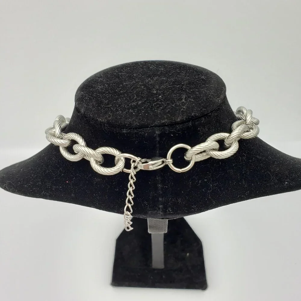 Authentic Louis Vuitton Padlock w/Unbranded Stainless Steel Plated Silver Chain - Picture 3 of 10